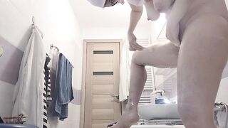Amateur wife shaves her pussy. Brunette hairy pussy, big ass, big tits.