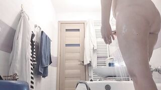 Amateur wife shaves her pussy. Brunette hairy pussy, big ass, big tits.