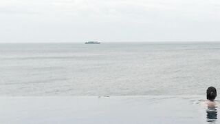 Infinity pool