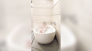 Japanese girl night rootine during period