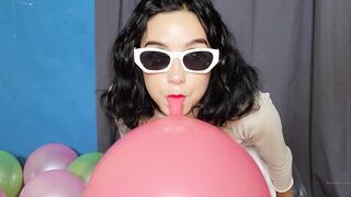 Marianna S2P balloon in inflatable chair (full video on C4S / MV / OF / Membersite)