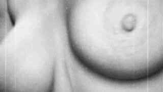 Playing with my titties: Upclose POV