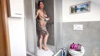 Dirty shower! Shaving my pussy while taking a hot shower!