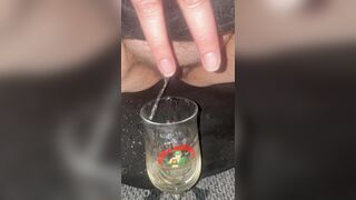 Piss ready to drink. Watch me squirt in your cup
