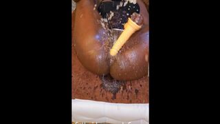Ebony teen masturbate and squirt like never before