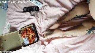 tasty feet or pizza? Footfetish Soles Toes