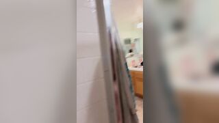 Day in the Life Morning Workout and Shower with Me