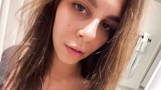 Fucked with a stranger in the fitting room while my boyfriend was at work