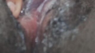 Pounding tight black pussy with a shaver handle (masterbation)