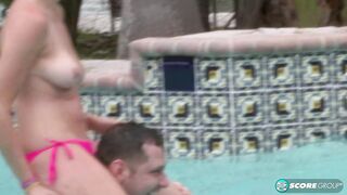 Jessie Andrews: Pool Sex