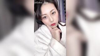 エロエロ痴女がM男を挑発！！顔面アピール、ベロアピール。ねぇ勃起した？？ちょっとおっぱいもね♡