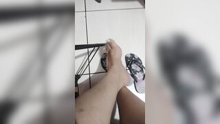 Feetgirl