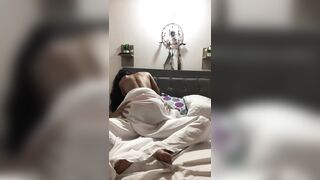 I ride my boyfriend's cock and he fills my pussy with milk